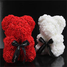 Load image into Gallery viewer, בובת דובי ורדים - המתנה המושלמת לבן/ בת הזוג שלכם ! ? מחפשים מתנה שתפתיע , תרגש ובעיקר תגרום לבן /בת הזוג שלכם לאהוב אתכם יותר   . המתנה הזאת מתאימה לכם  גם דובי וגם פרחים בתור בובה . מתנה לאהבה שלך עוזרת לכם למצוא מתנות מיוחדות לאהבה שלכם . תהנו 